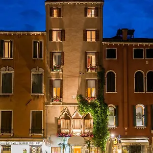 Santo Stefano 3*, Venise Italie
